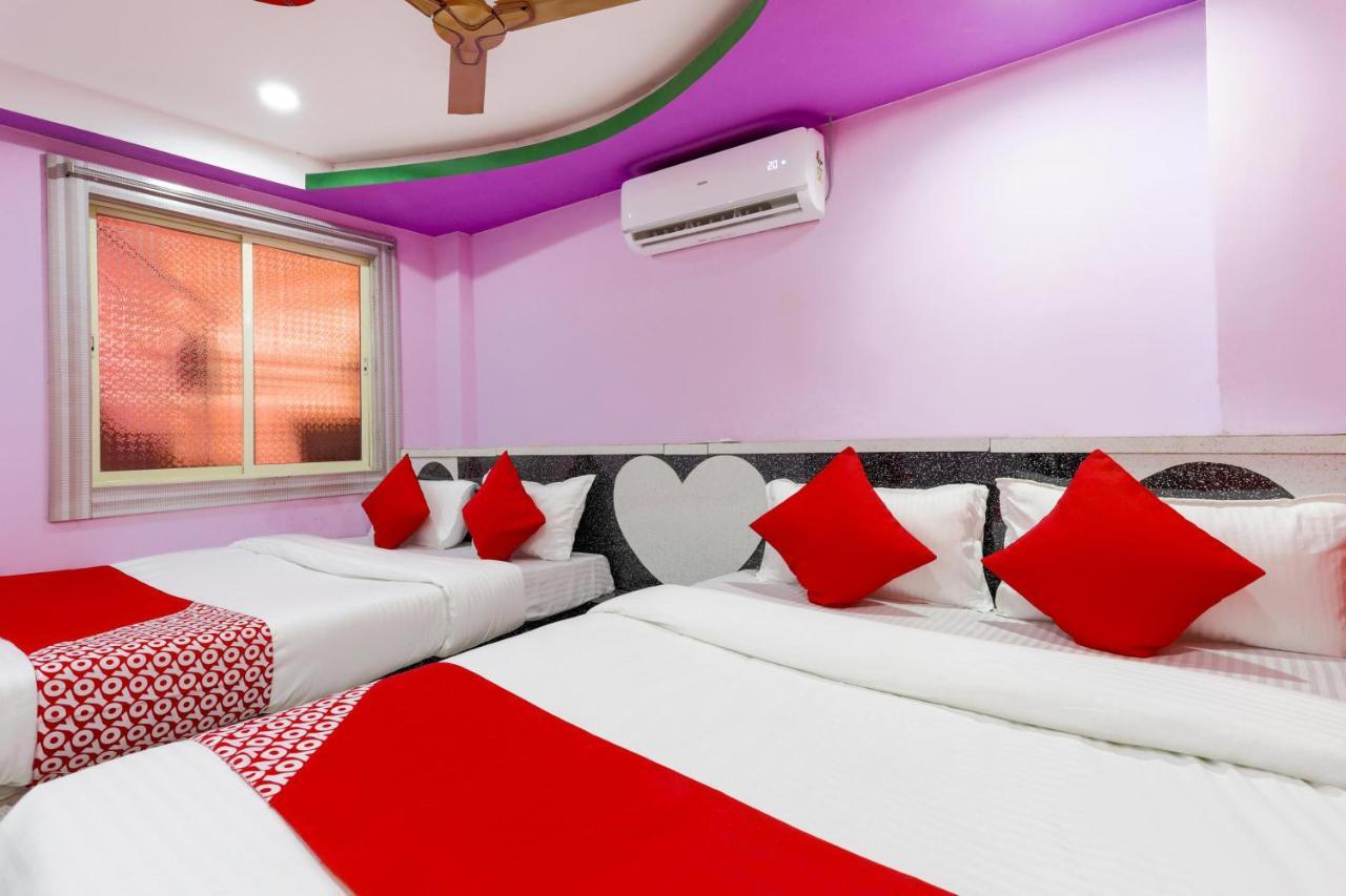 Oyo 45752 Hotel Sb Palace Godarpura Exteriér fotografie