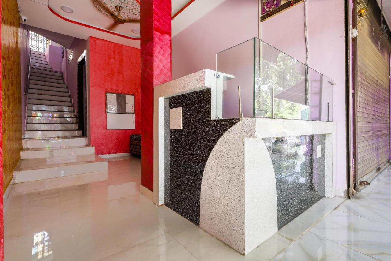 Oyo 45752 Hotel Sb Palace Godarpura Exteriér fotografie